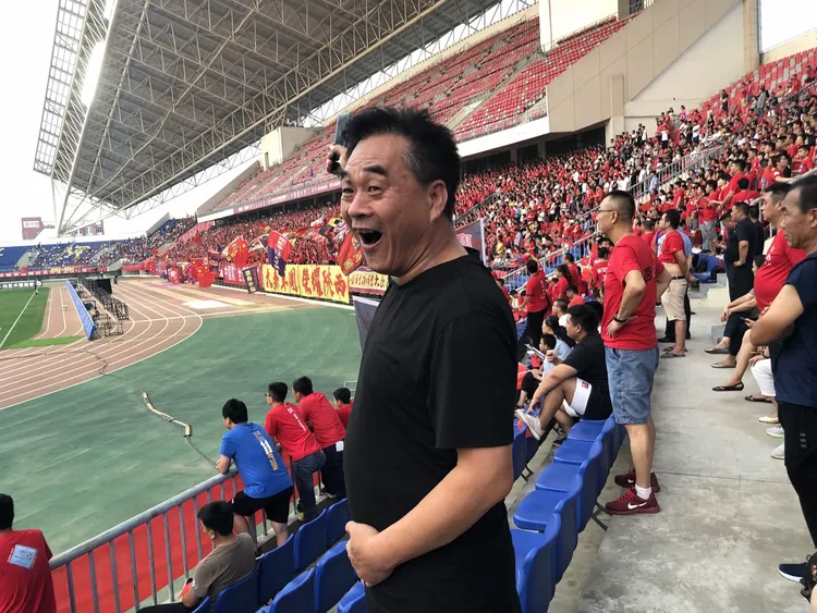 蒂姆重返赛场，刷新纪录首场状态出色，澳大利亚队观众沸腾！