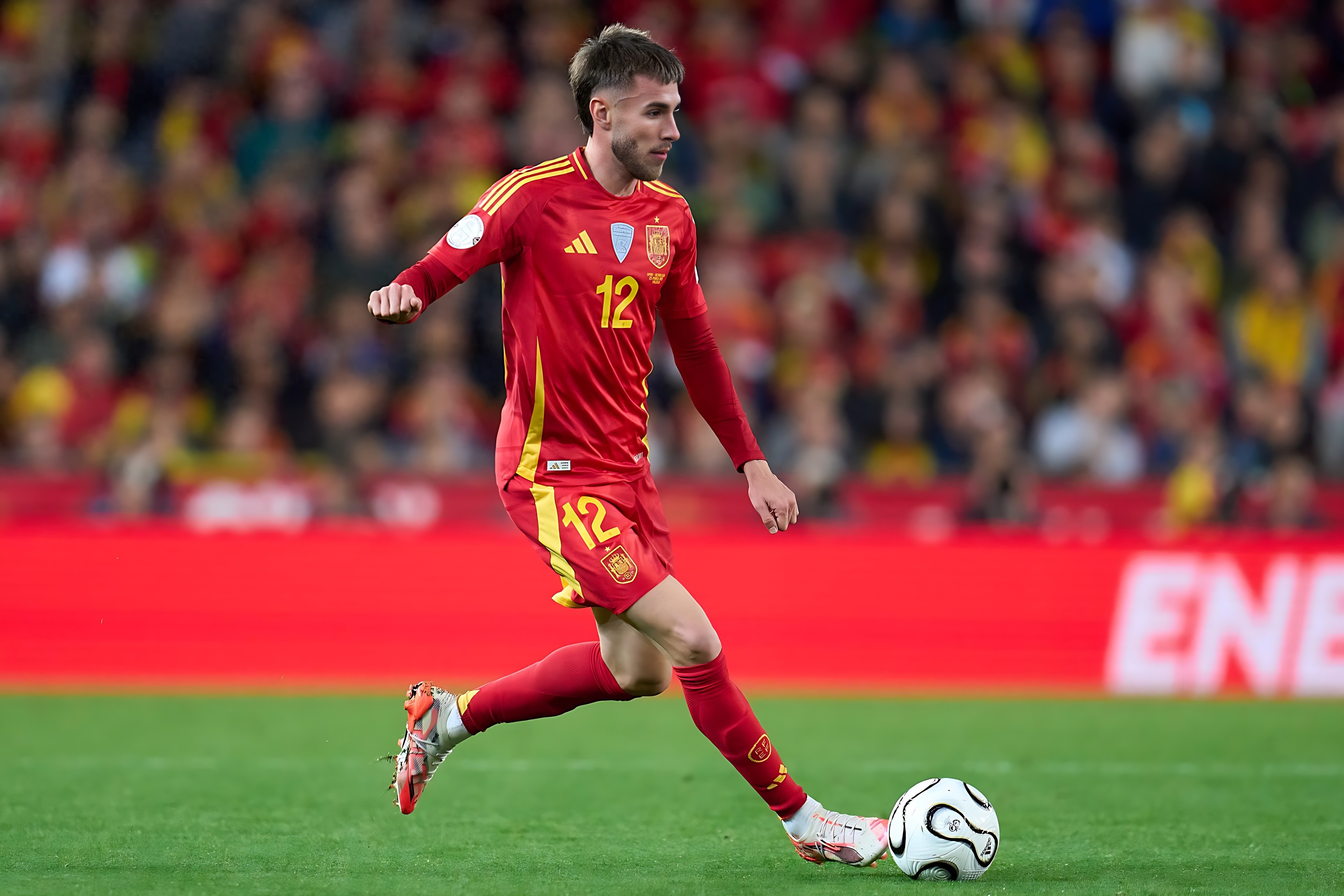 包含赛前意大利杯传出新动向，巴塞罗那伤情更新，管理层表态：目标明确，资深球员宣示担当的词条