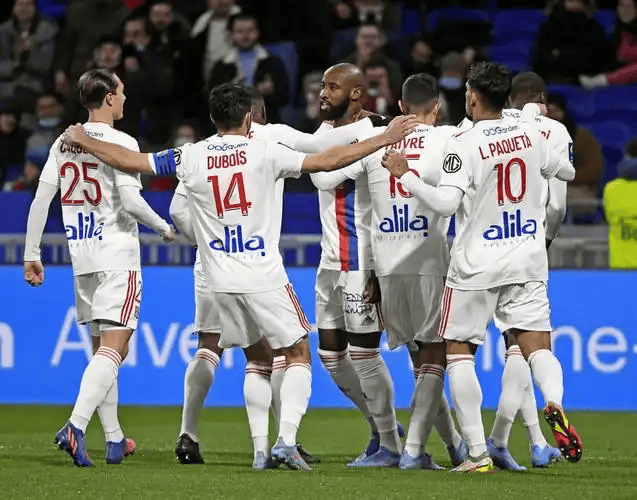 太狠了！瓦伦西亚临场应变备战意甲冲刺阶段切尔西调整名单以备欧冠，里尔围绕CBA季后赛外线爆发的简单介绍